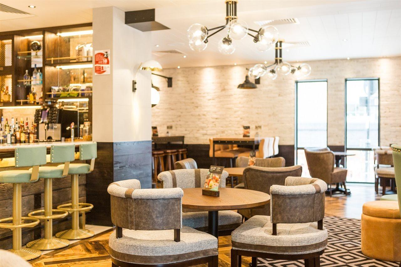 Hub By Premier Inn London Kings Cross Exterior photo