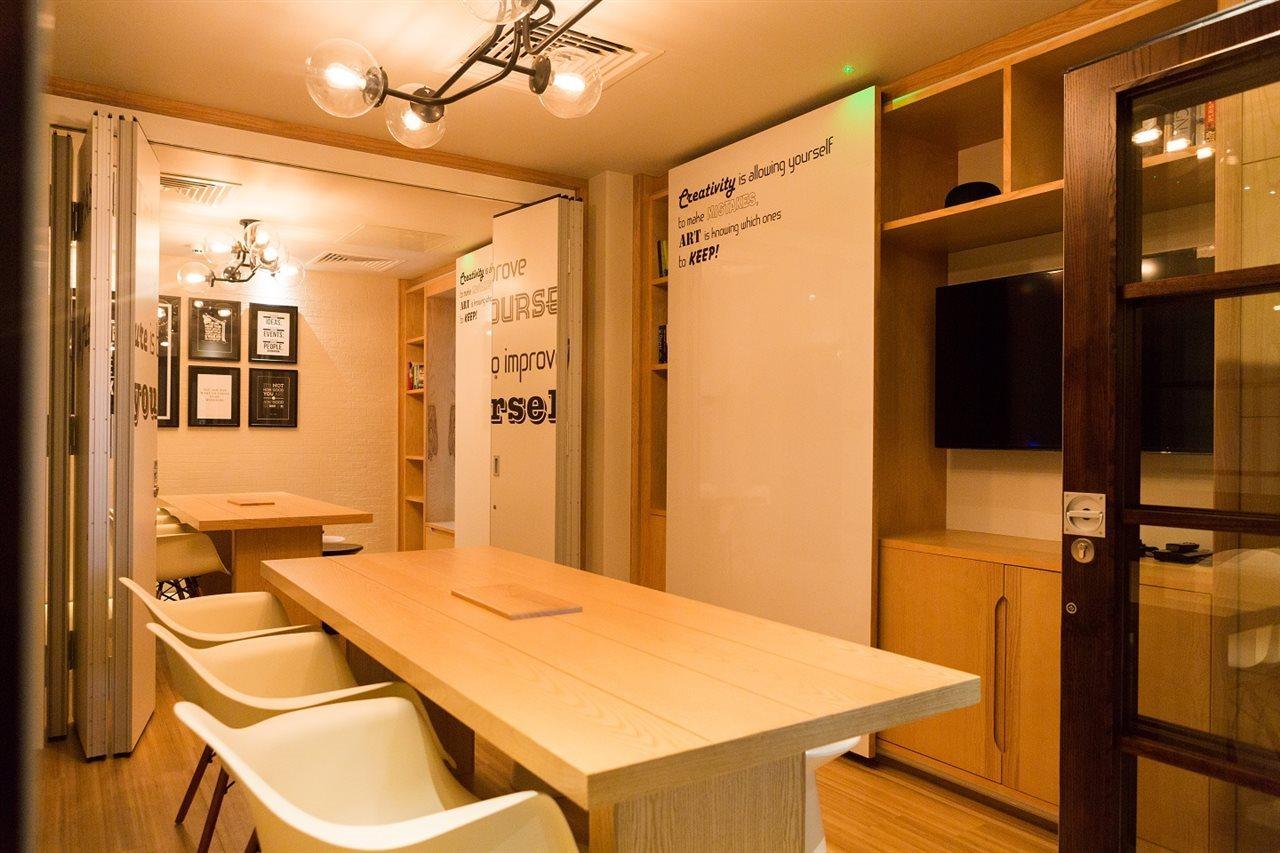 Hub By Premier Inn London Kings Cross Exterior photo